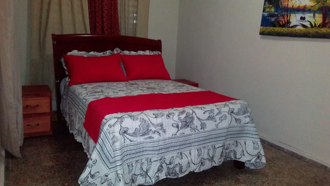 Hotel El Tronco Inc Boca Chica 3*,