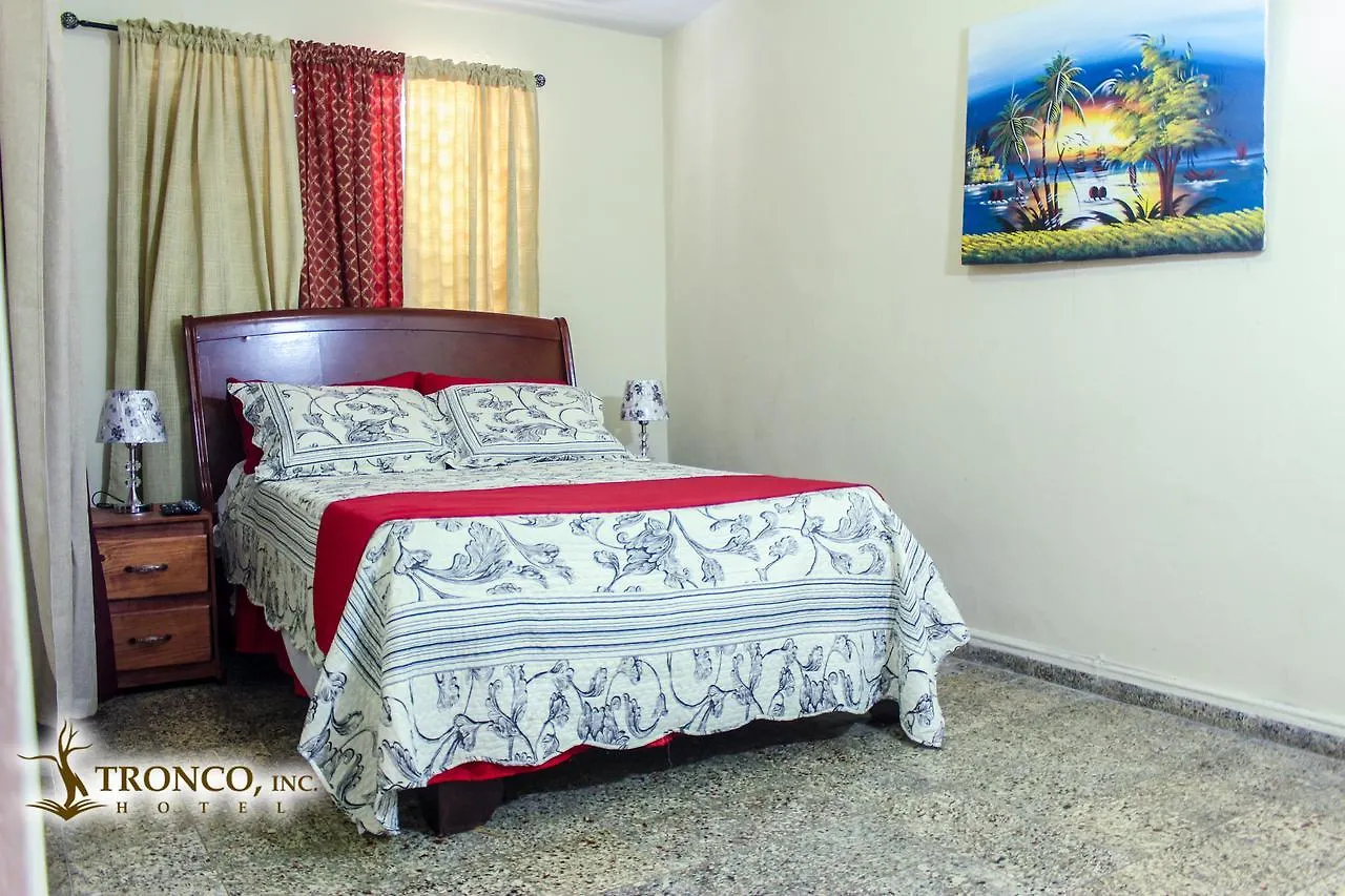 Hotel El Tronco Inc Boca Chica